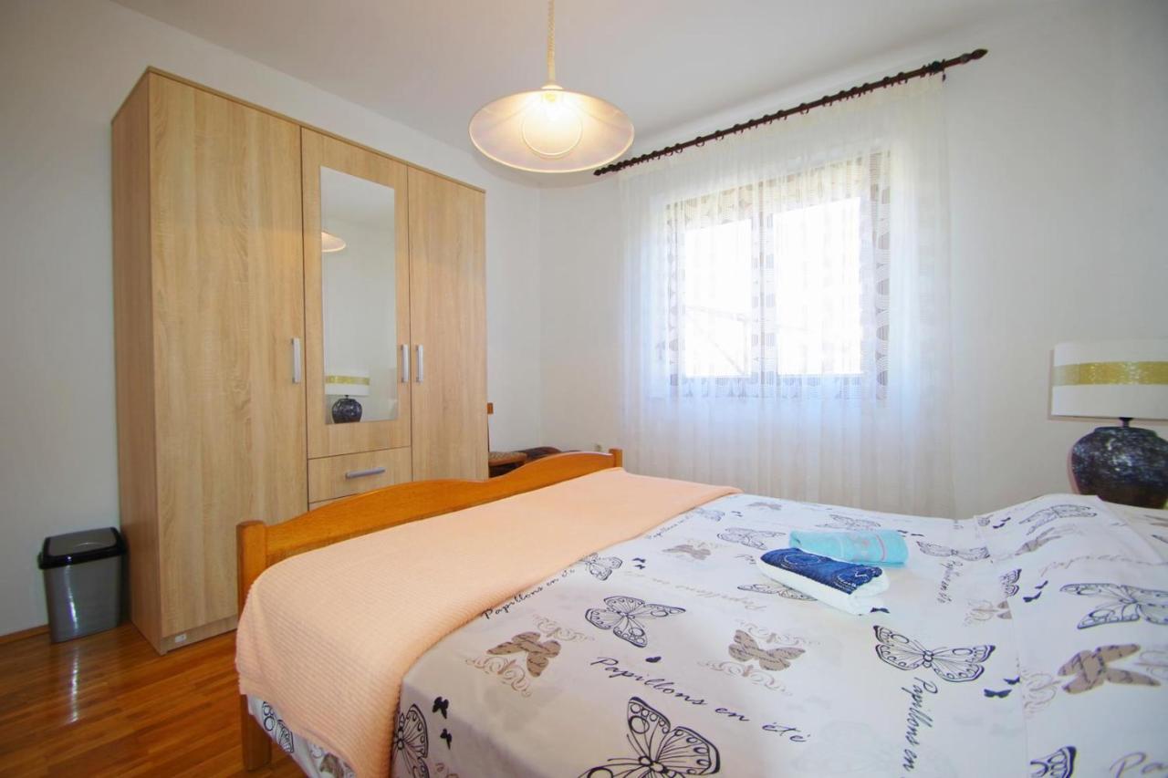 Apartment Ana Pula Exterior photo