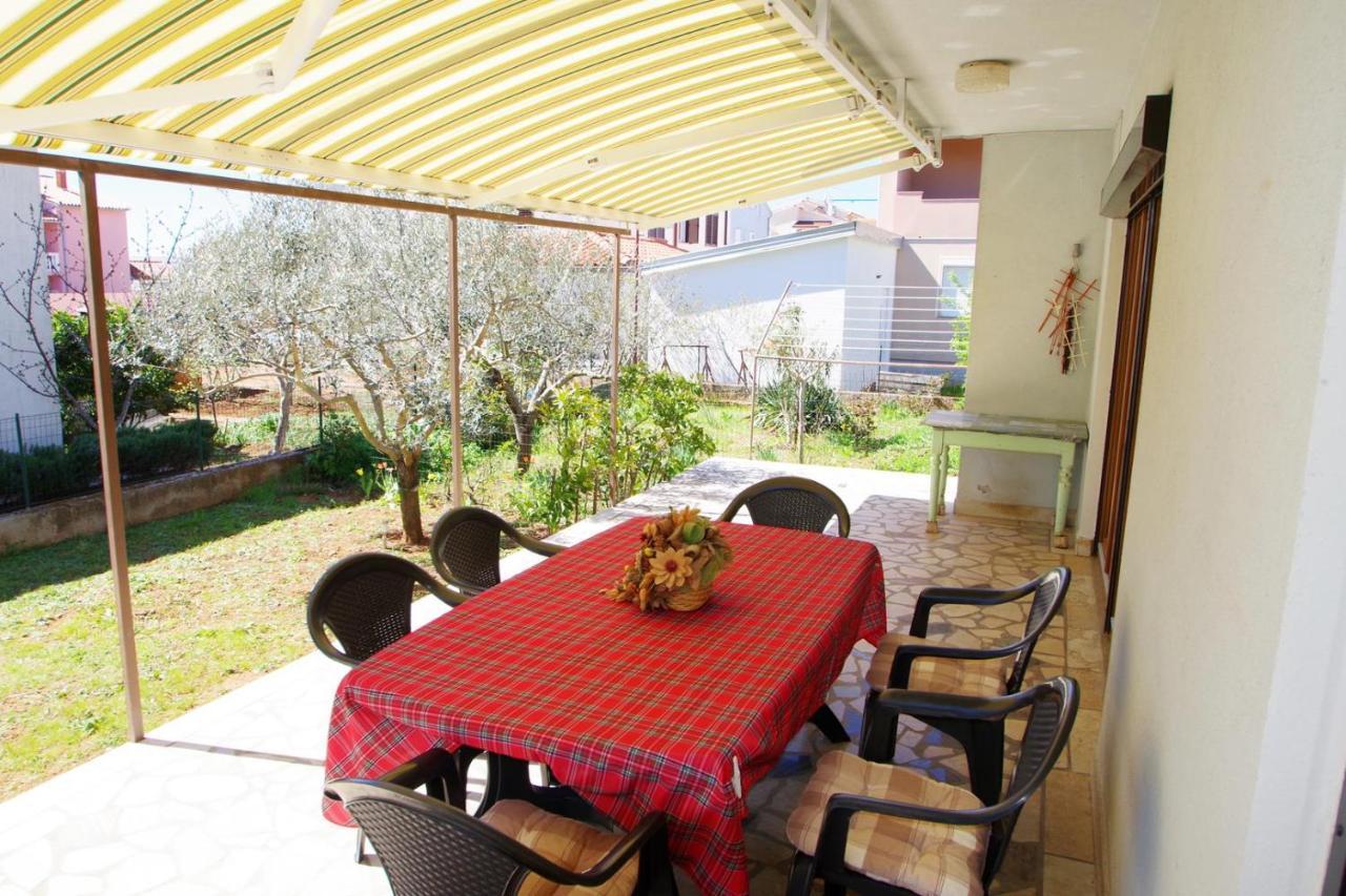 Apartment Ana Pula Exterior photo