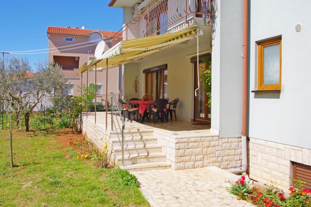 Apartment Ana Pula Exterior photo