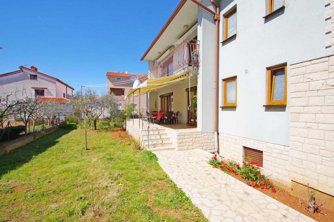 Apartment Ana Pula Exterior photo