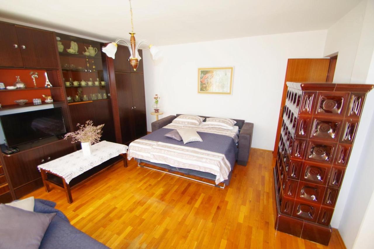 Apartment Ana Pula Exterior photo