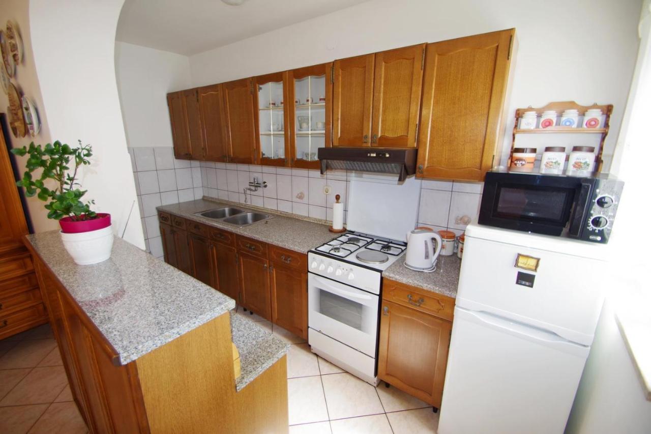 Apartment Ana Pula Exterior photo